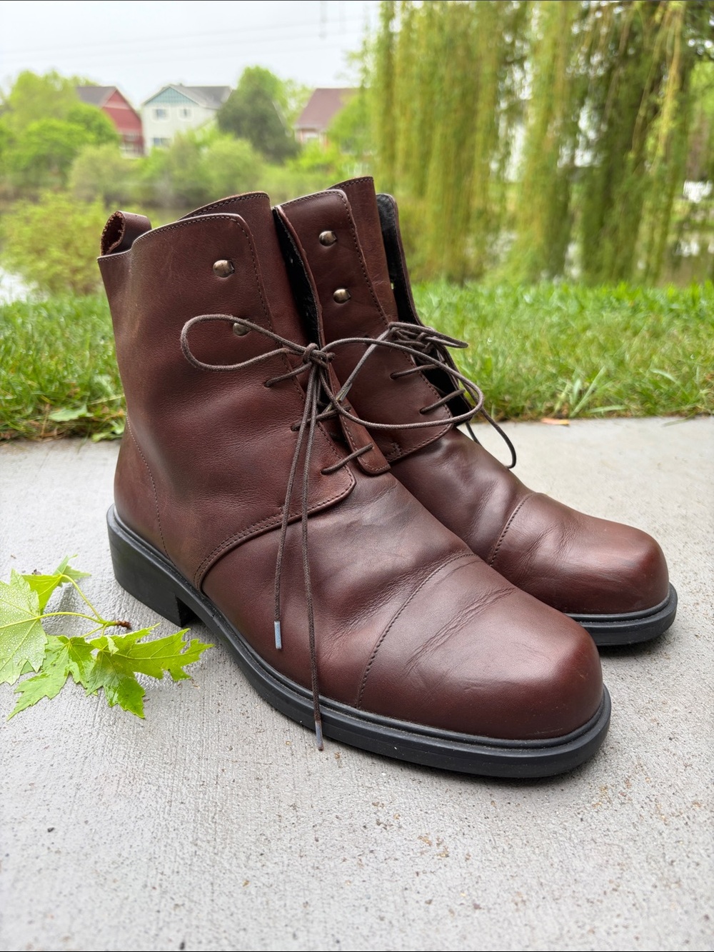 100% Italian Leather Mocha Brown Lace-Up Boots - Picture 2 of 10
